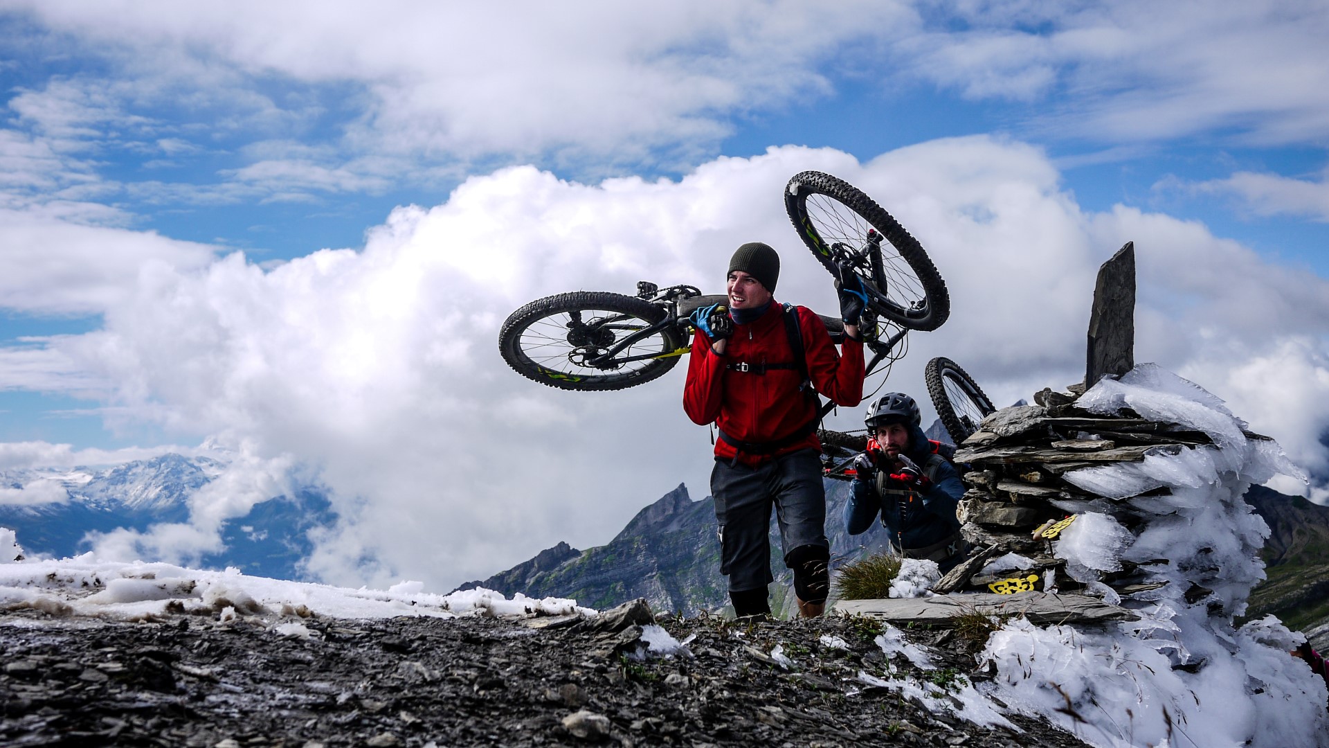 Aventure Enduro entre Sanetsch, Sex Rouge et Audannes Aventure Enduro entre Sanetsch, Sex Rouge et Audannes
