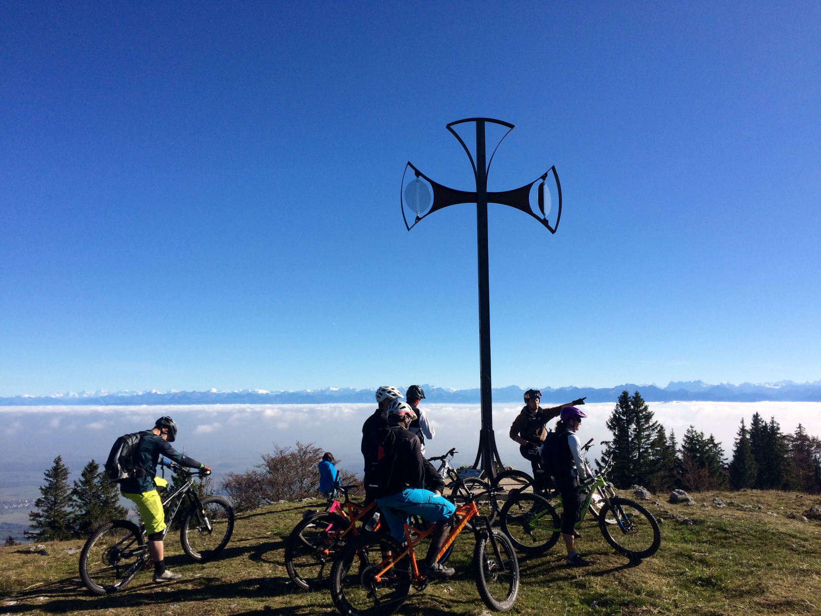Bike, Beer et Barbecue à Montricher, journée de clôture de la saison 2016 Bike, Beer et Barbecue à Montricher, journée de clôture de la saison 2016