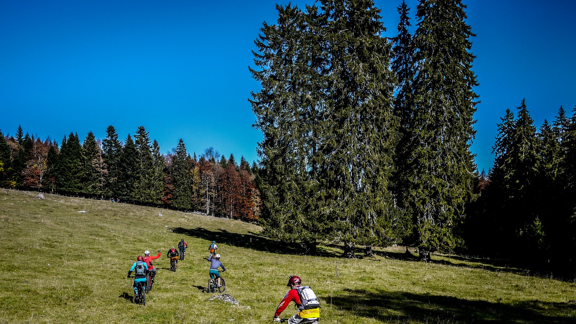 Bike, Beer et Barbecue à Montricher, journée de clôture de la saison 2016 Bike, Beer et Barbecue à Montricher, journée de clôture de la saison 2016