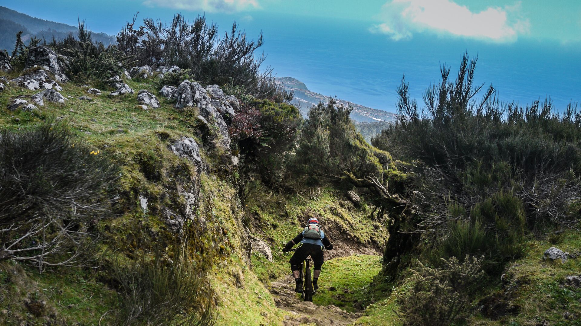 Madère: enduro sur l'ile aux singles, Mars 2016 Madère: enduro sur l'ile aux singles, Mars 2016