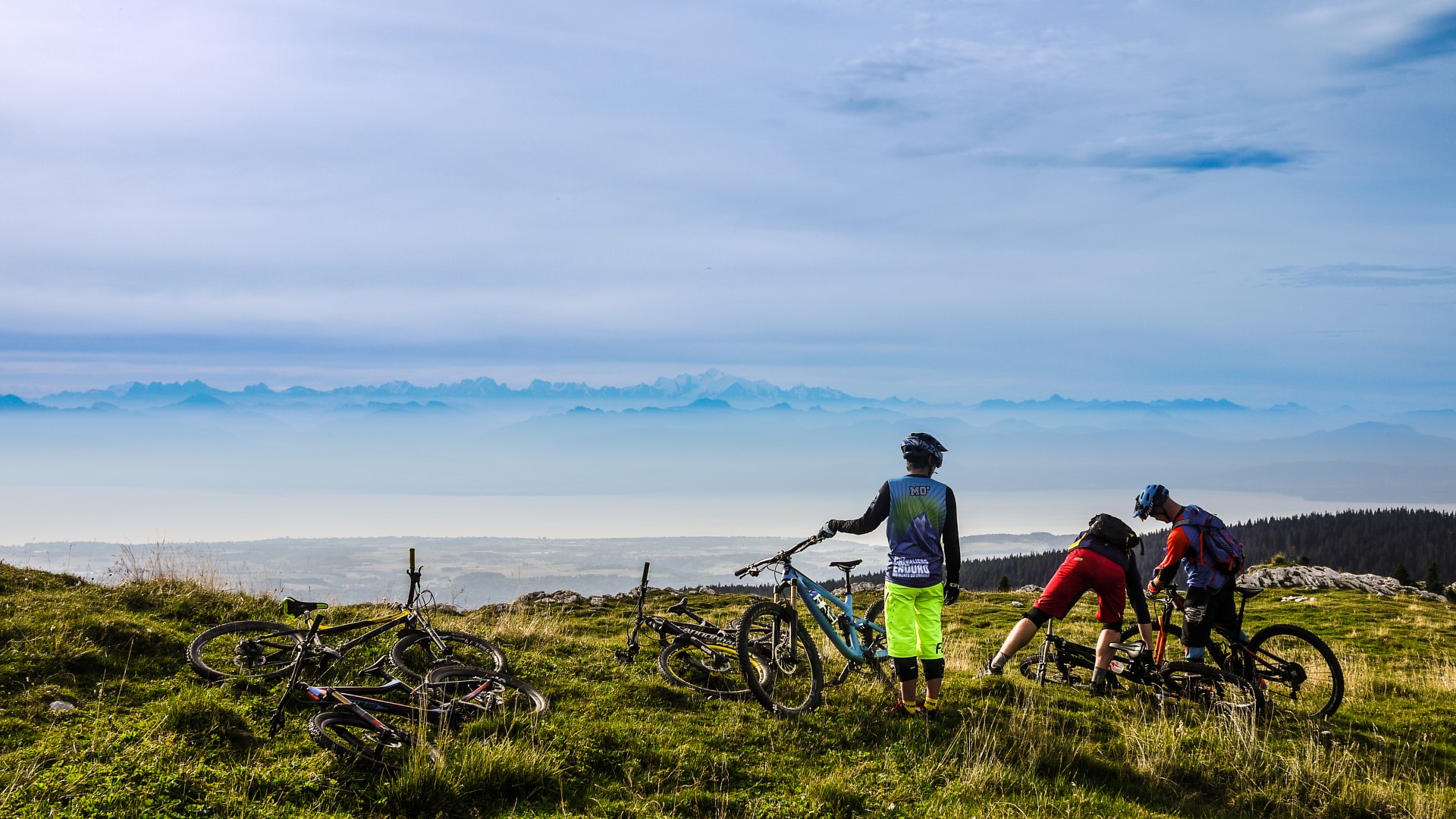 Jura Shuttle Day, journée shuttle dans le Jura Vaudois avec OnCar.ch Jura Shuttle Day, journée shuttle dans le Jura Vaudois avec OnCar.ch