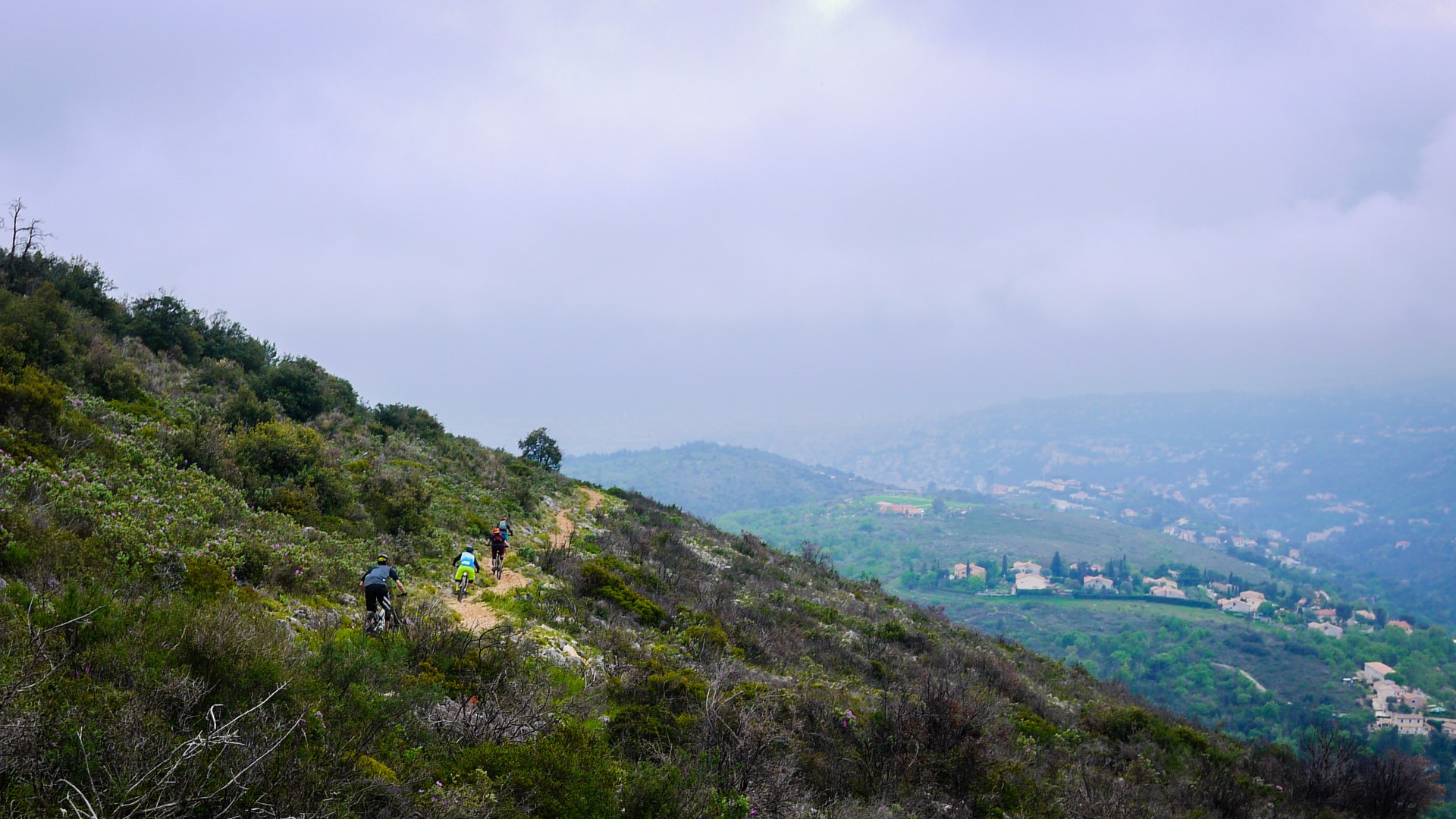 Nice: les trails du Mont Chauve, Avril 2017 Nice: les trails du Mont Chauve, Avril 2017