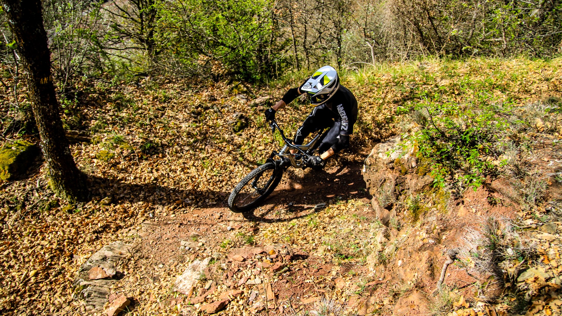 Mercantour: terres grises et terres rouges avec 1001sentiers.fr, Avril 2017 Mercantour: terres grises et terres rouges avec 1001sentiers.fr, Avril 2017
