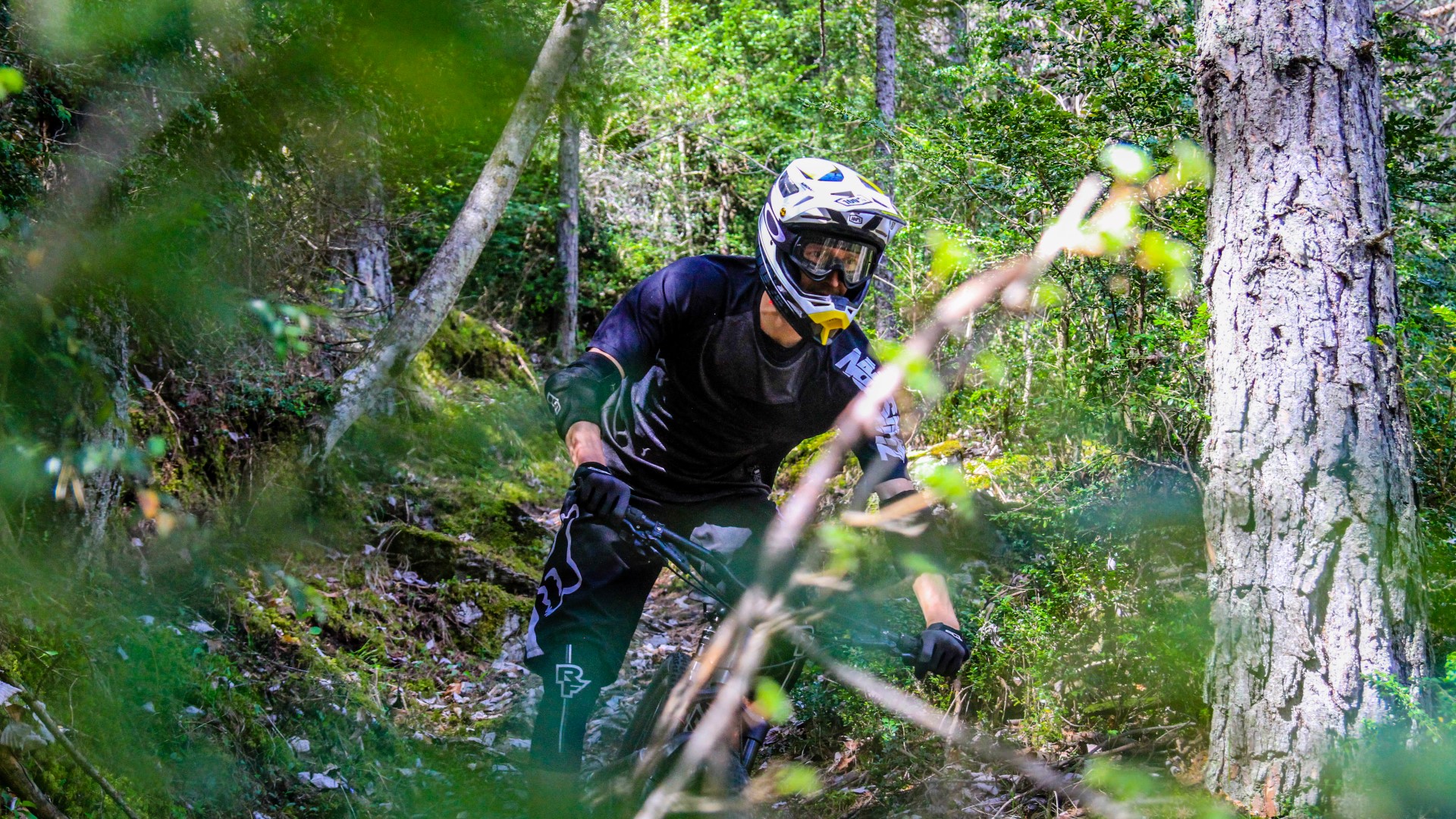 Mercantour: terres grises et terres rouges avec 1001sentiers.fr, Avril 2017 Mercantour: terres grises et terres rouges avec 1001sentiers.fr, Avril 2017