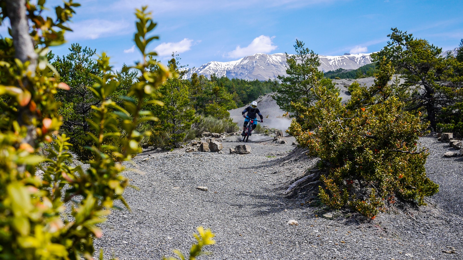 Mercantour: terres grises et terres rouges avec 1001sentiers.fr, Avril 2017 Mercantour: terres grises et terres rouges avec 1001sentiers.fr, Avril 2017