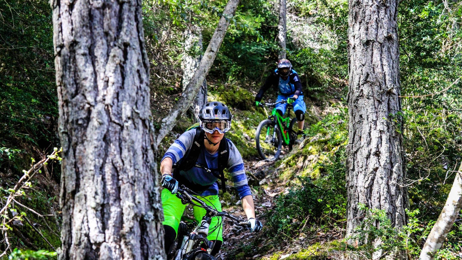 Mercantour: terres grises et terres rouges avec 1001sentiers.fr, Avril 2017 Mercantour: terres grises et terres rouges avec 1001sentiers.fr, Avril 2017