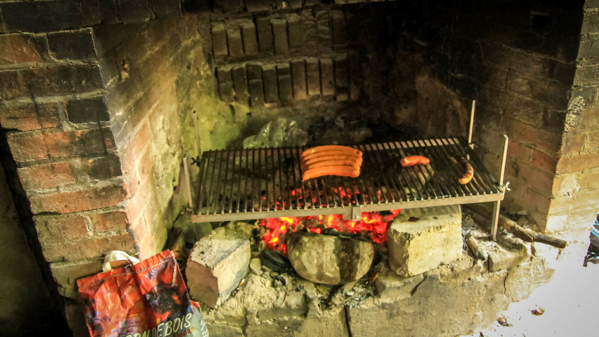 Saucisse Bike Test: journée de test sur les tops bike enduro du moment, avec Alp'Trail, MagicDownhill et Giant, Juin 2016 Saucisse Bike Test: journée de test sur les tops bike enduro du moment, avec Alp'Trail, MagicDownhill et Giant, Juin 2016