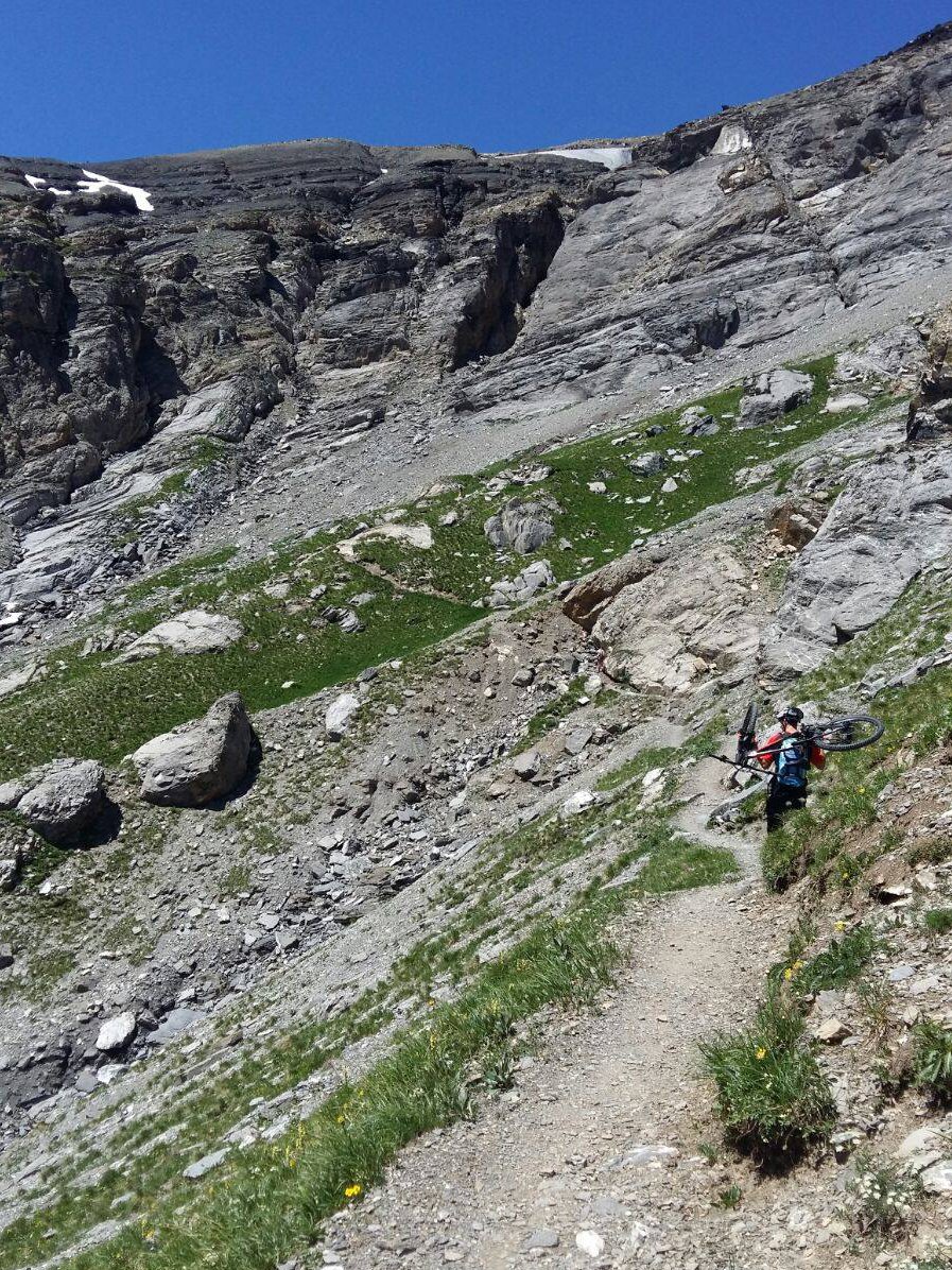 Sortie bikingspots, exploration des variantes du St-Graal Sortie bikingspots, exploration des variantes du St-Graal