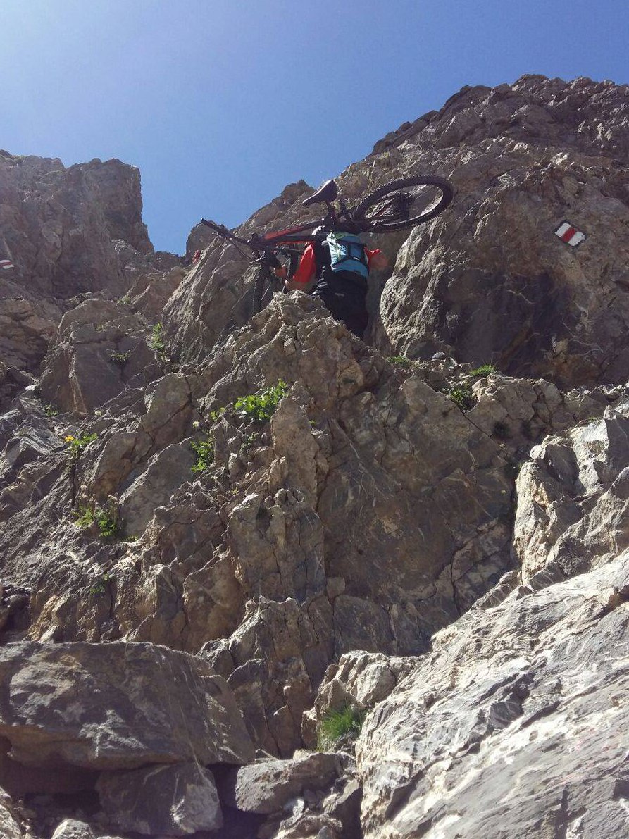 Sortie bikingspots, exploration des variantes du St-Graal Sortie bikingspots, exploration des variantes du St-Graal