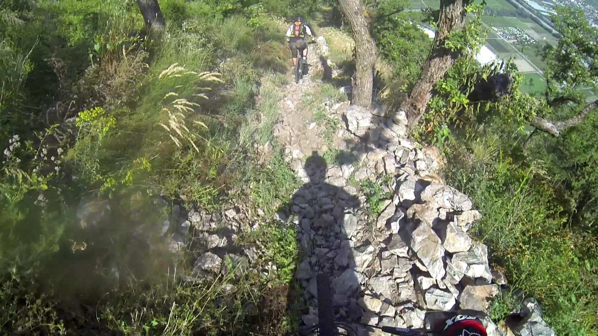 Mais ils sont gentils, ils ont laissé un rebord... Mais ils sont gentils, ils ont laissé un rebord...