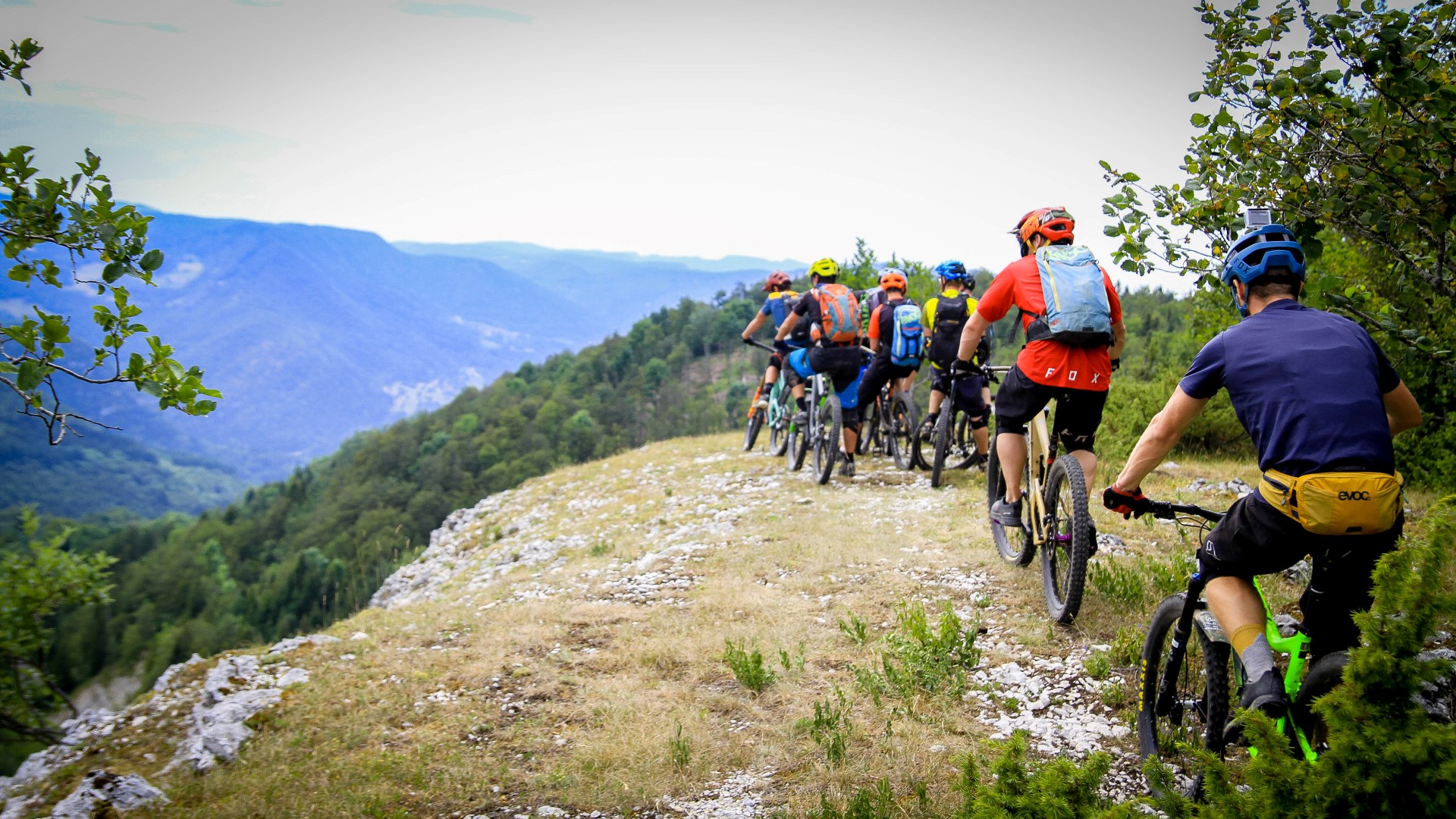 Jura Sick Guide: weekend enduro au pays de la pipe Jura Sick Guide: weekend enduro au pays de la pipe