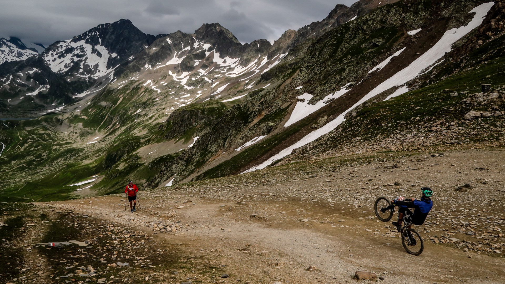 Tour du massif du Beaufortain, en bike et bivouac Tour du massif du Beaufortain, en bike et bivouac
