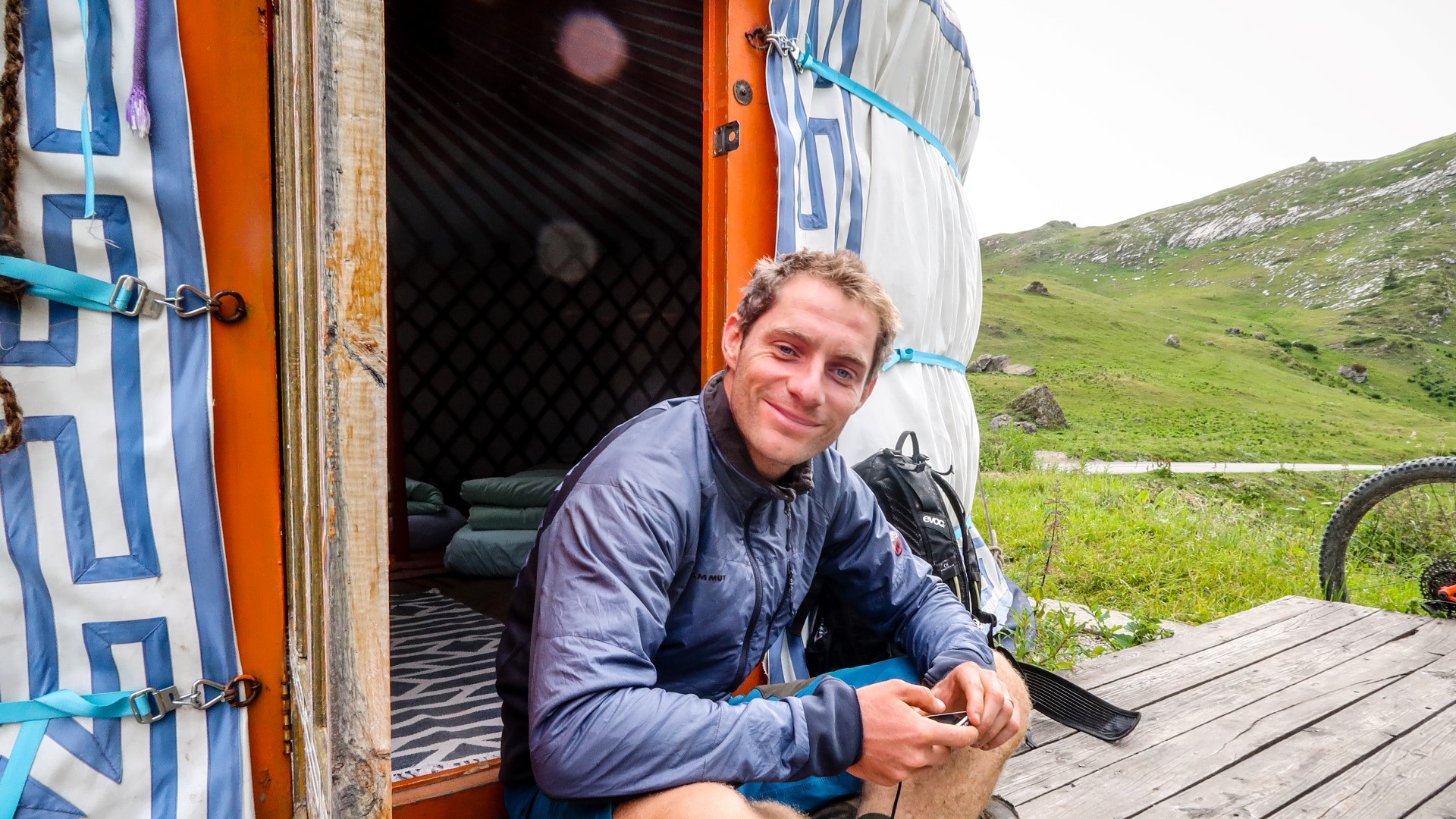 Tour du massif du Beaufortain, en bike et bivouac Tour du massif du Beaufortain, en bike et bivouac