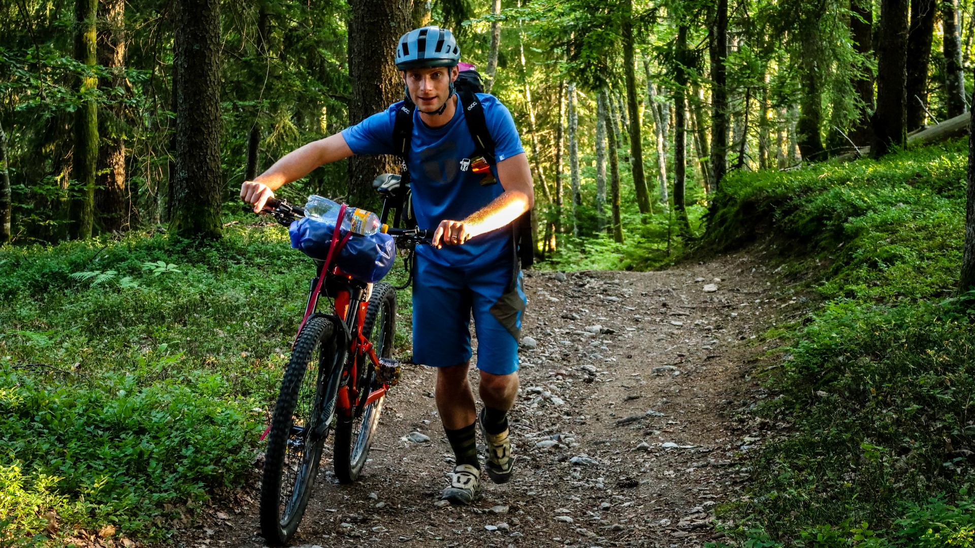 Tour du massif du Beaufortain, en bike et bivouac Tour du massif du Beaufortain, en bike et bivouac