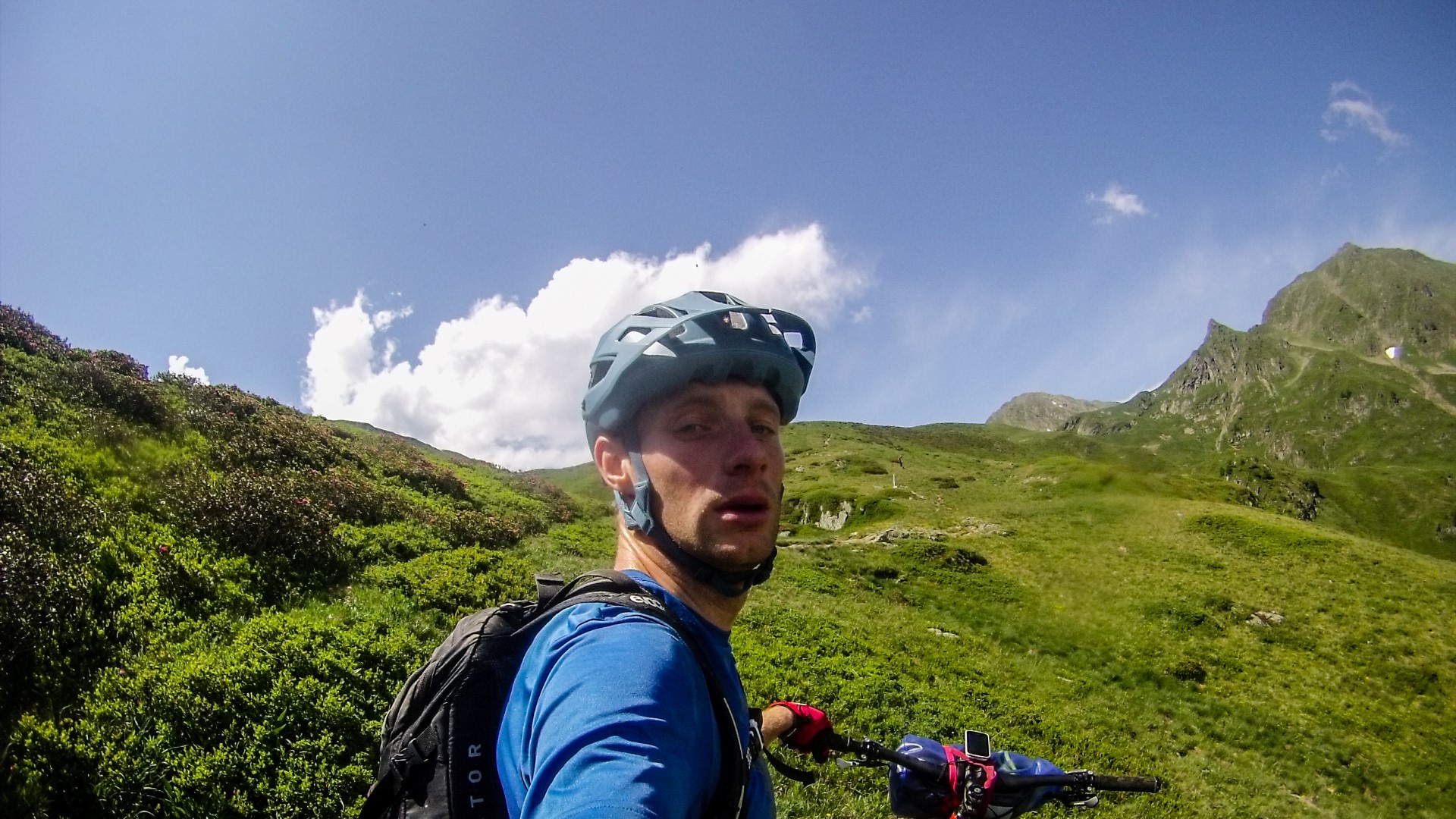 Tour du massif du Beaufortain, en bike et bivouac Tour du massif du Beaufortain, en bike et bivouac