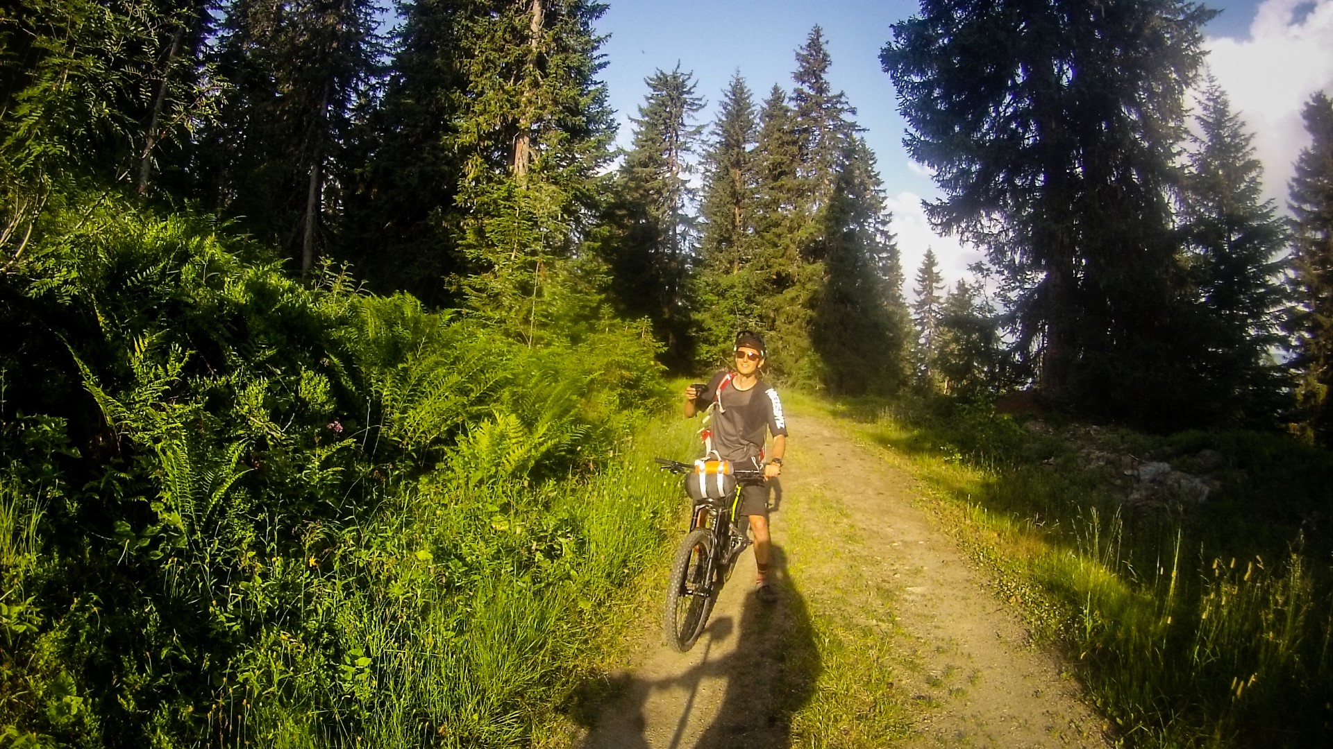 Tour du massif du Beaufortain, en bike et bivouac Tour du massif du Beaufortain, en bike et bivouac