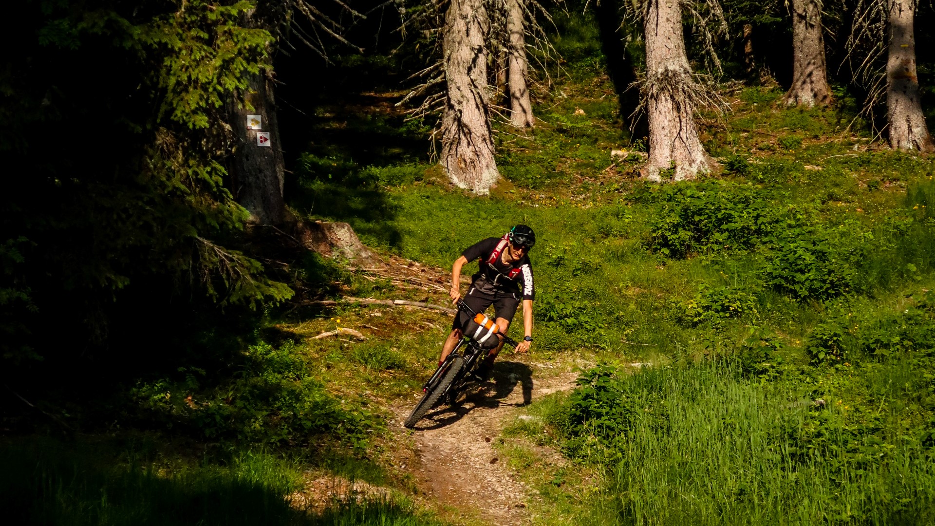 Tour du massif du Beaufortain, en bike et bivouac Tour du massif du Beaufortain, en bike et bivouac