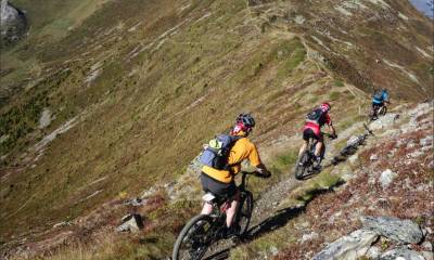 toujours THE single on the crêtes